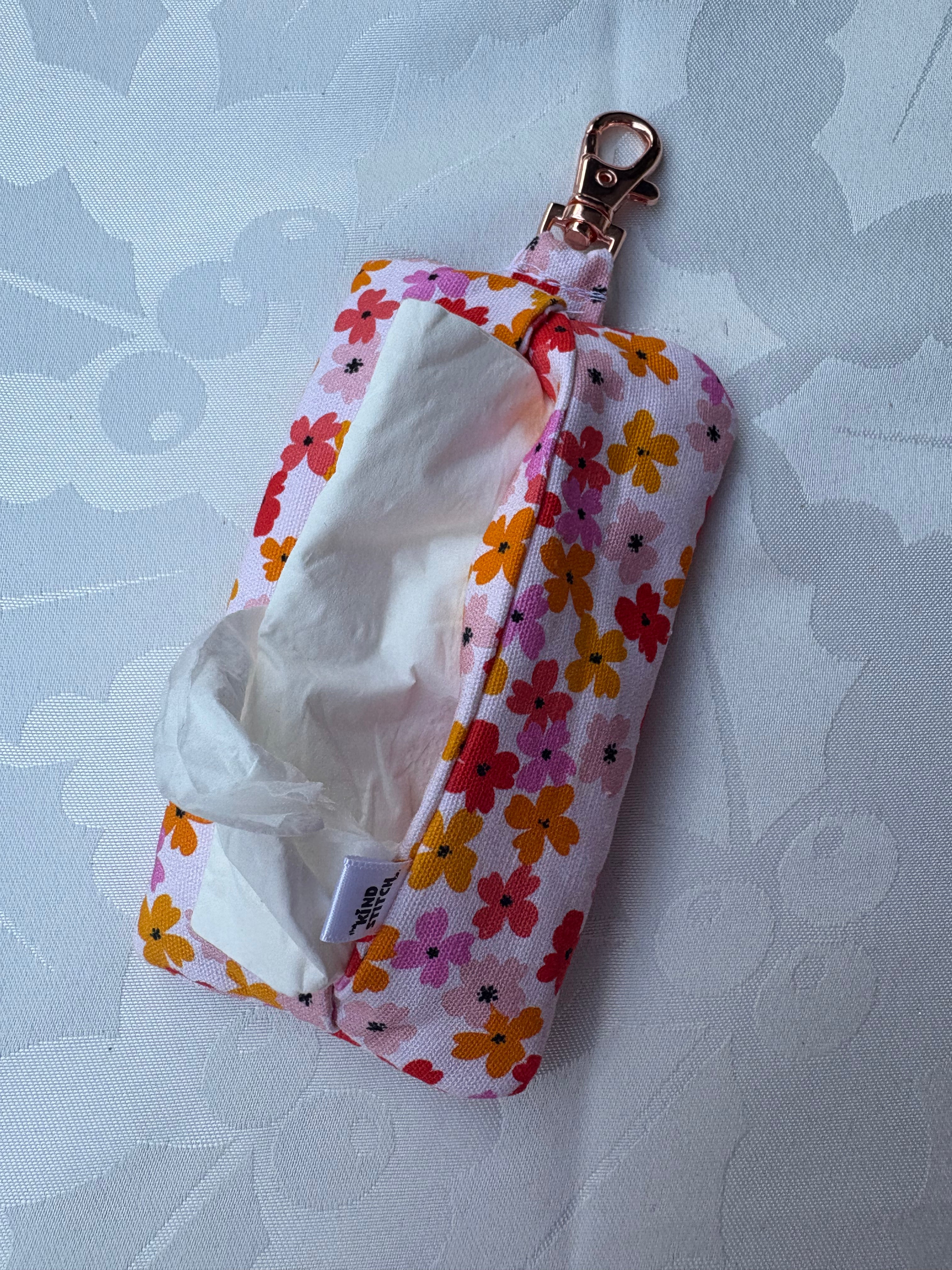 Bloom Tissue Holder Clip On